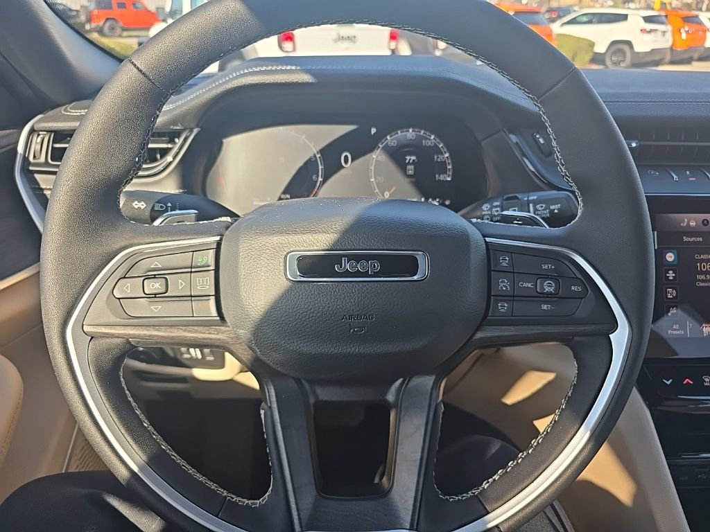 New 2026 Jeep Grand Cherokee Limited image 13