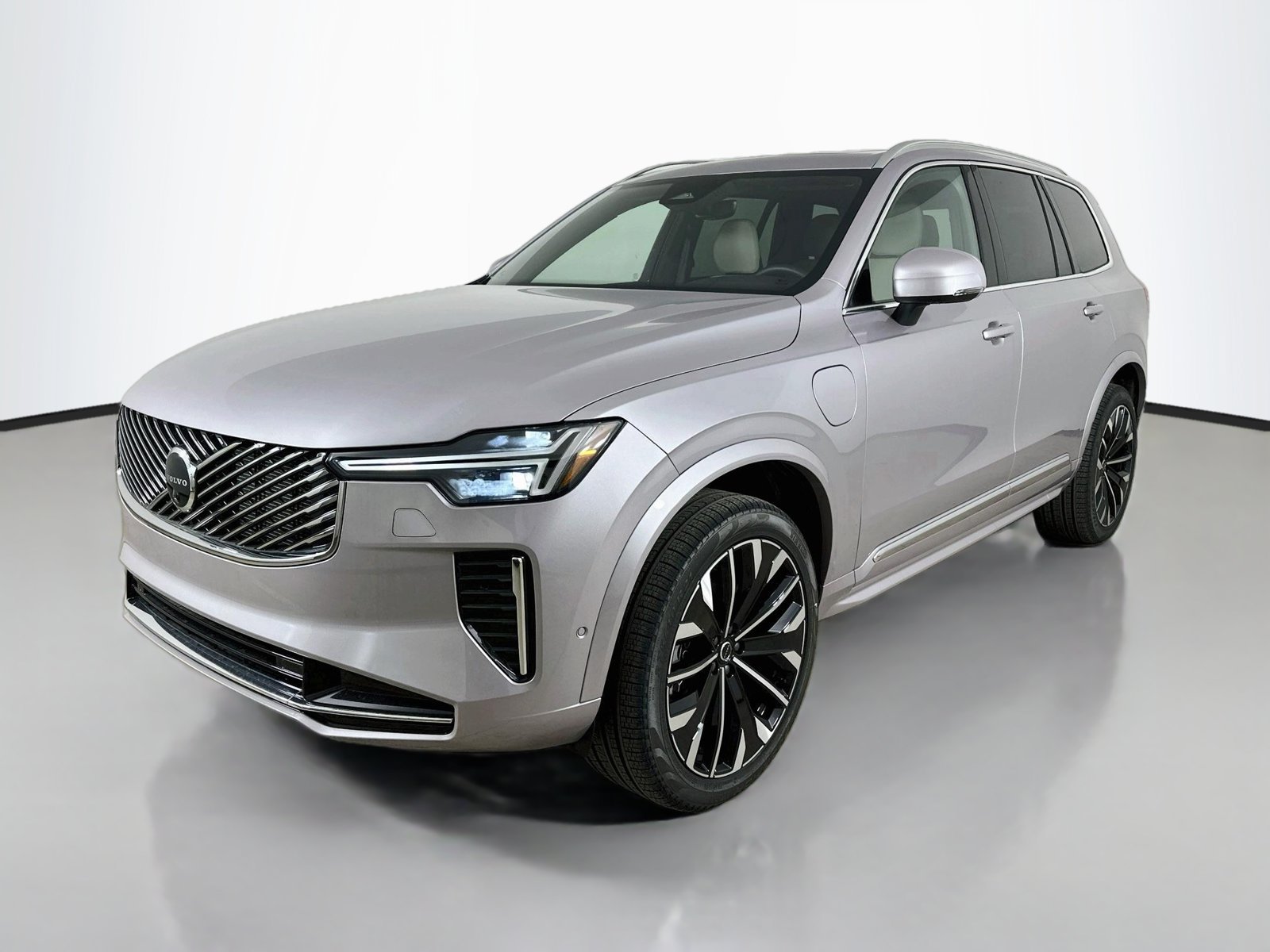 New 2026 Volvo XC90 T8 Plus w/ Protection Package