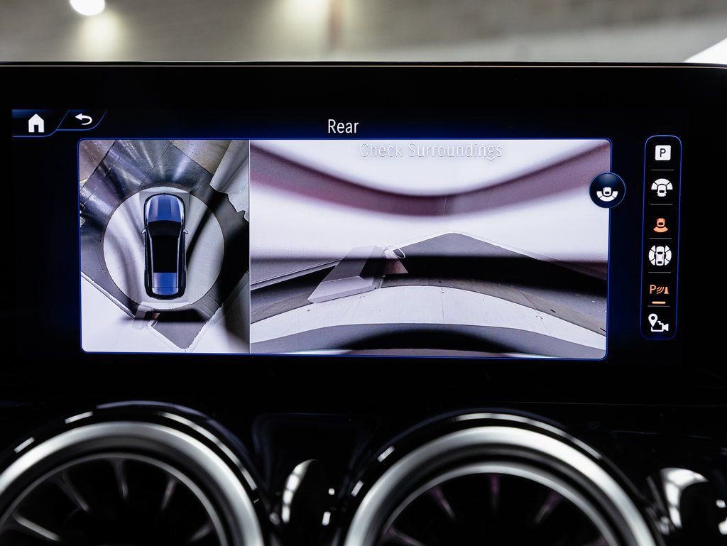 Used 2024 Mercedes-Benz EQB 350 4MATIC SUV image 17