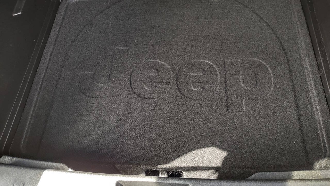Used 2020 Jeep Renegade Sport w/ Sport Appearance Group FWD image 33