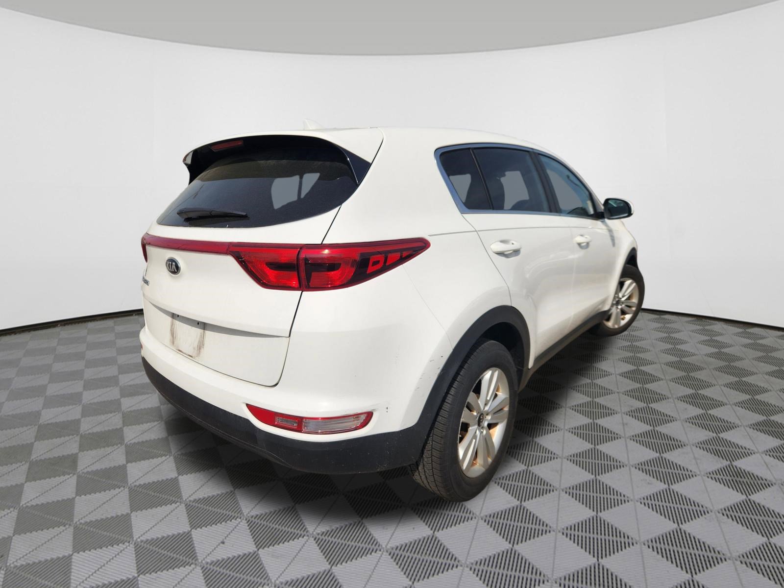 Used 2019 Kia Sportage LX image 4
