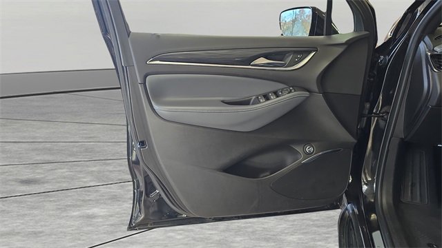 Used 2023 Buick Enclave Essence w/ LPO, Touring Package image 25