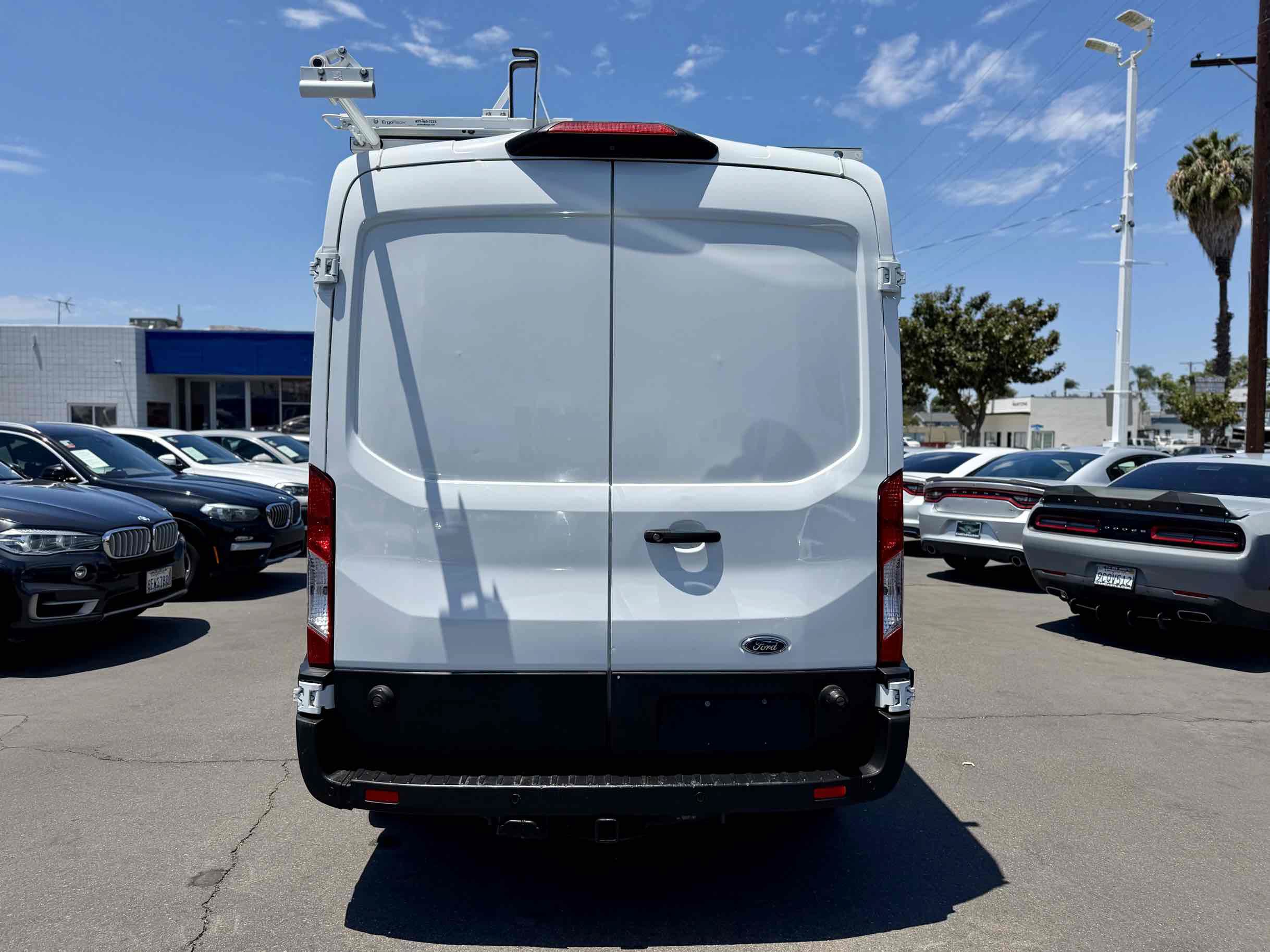 Used 2020 Ford Transit 250 Medium Roof RWD image 4