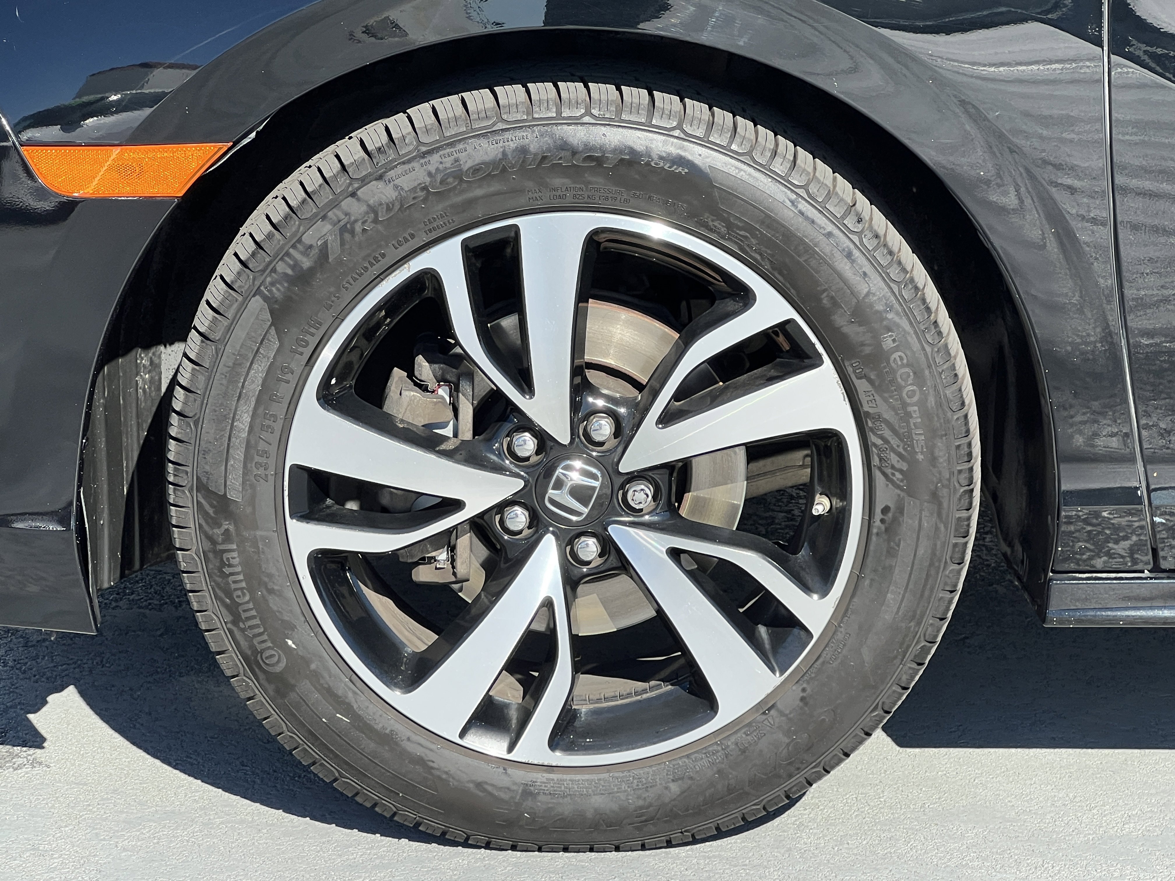 Used 2018 Honda Odyssey Elite image 14