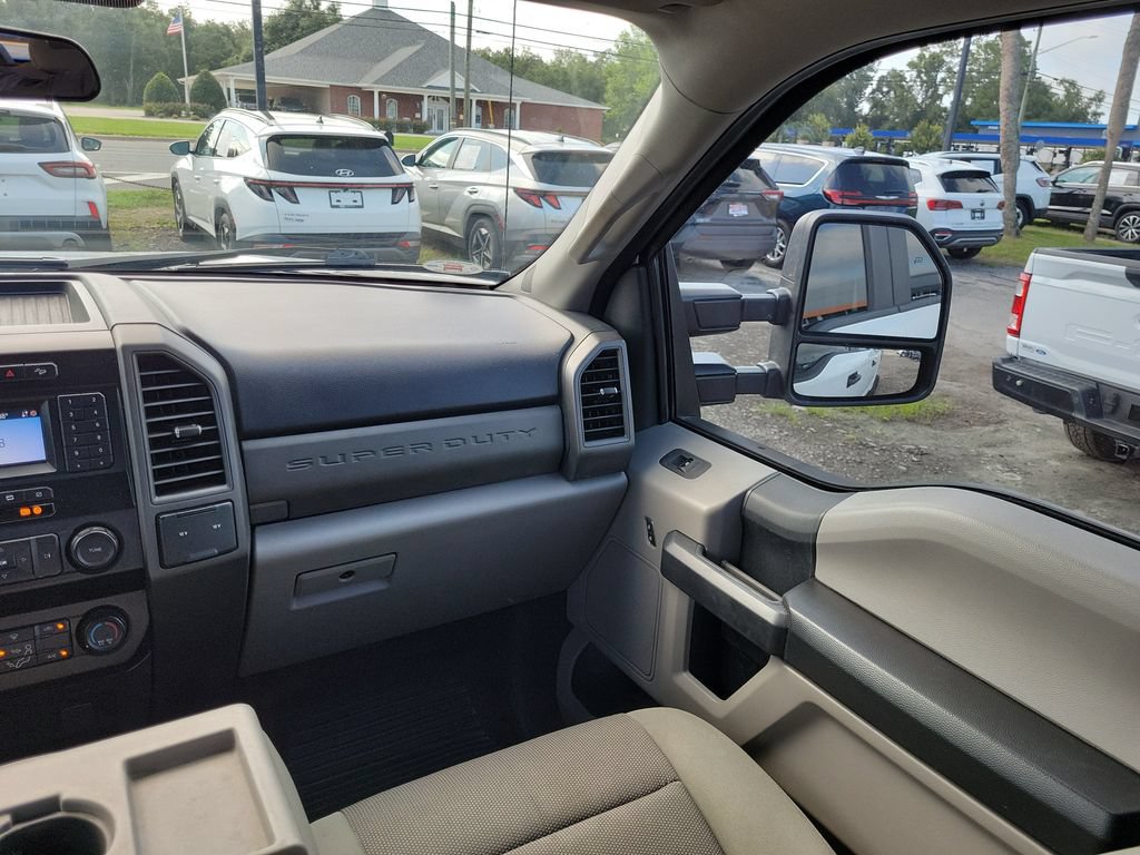 Used 2020 Ford F250 XL w/ STX Appearance Package AWD/4WD image 12