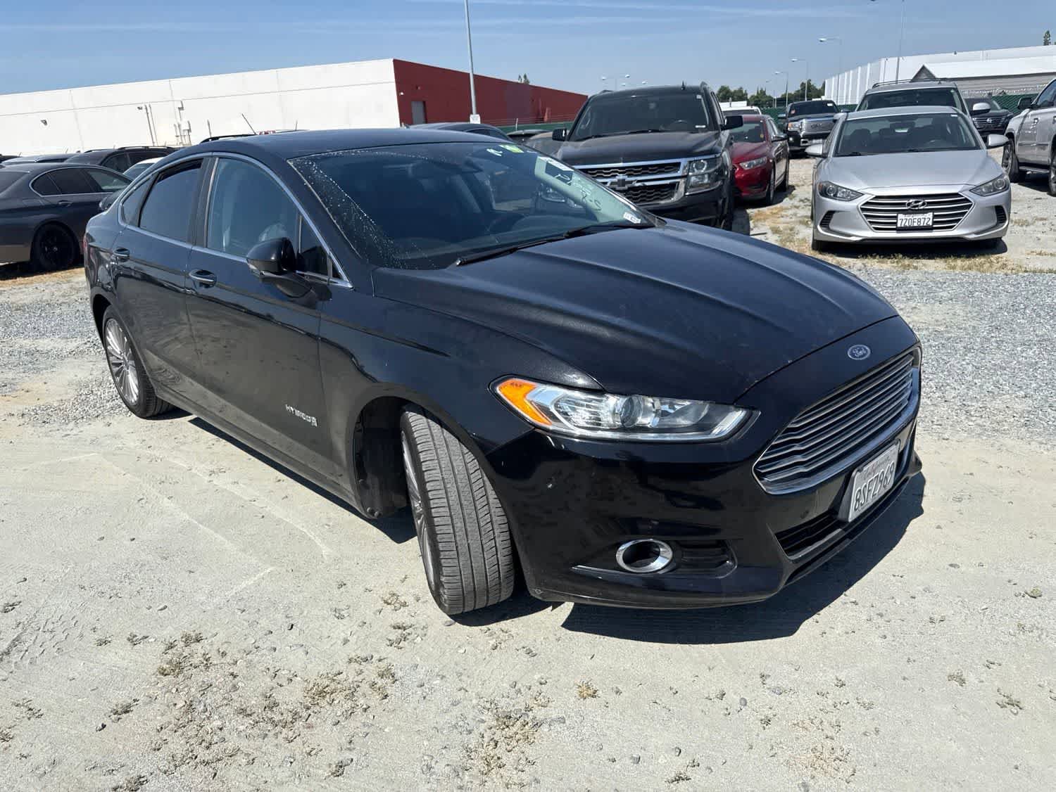 Used 2013 Ford Fusion Titanium w/ Titanium Driver Assist Pkg FWD image 3
