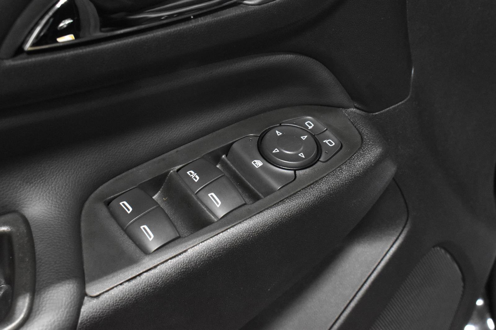 Used 2024 Chevrolet Equinox LT w/ LPO, Floor Liner Package image 12