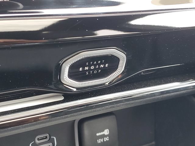 New 2026 Jeep Grand Cherokee L Limited w/ Luxury Tech Group II AWD/4WD image 25