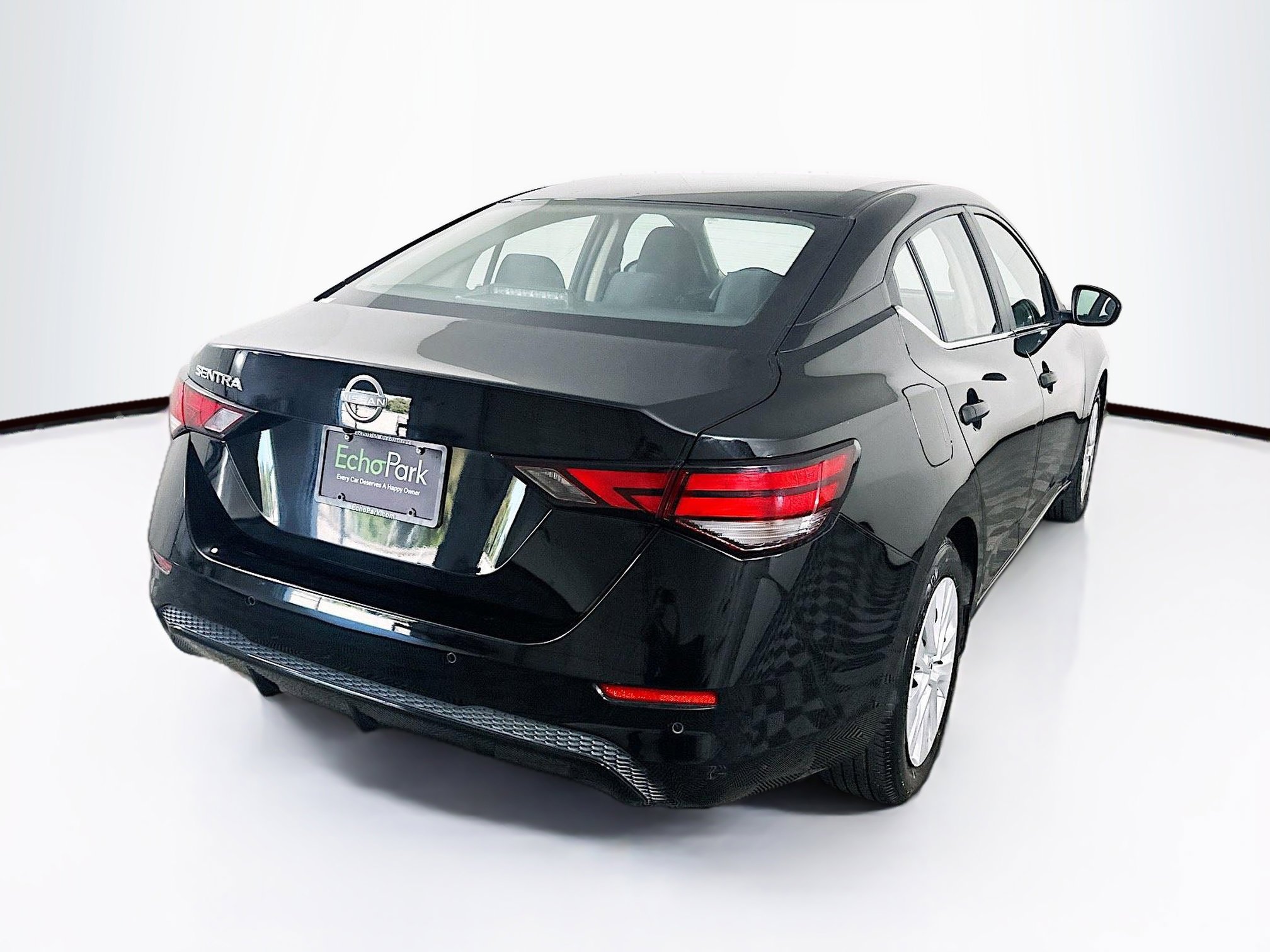 Used 2024 Nissan Sentra S image 9