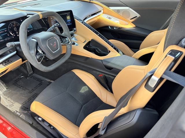 Used 2024 Chevrolet Corvette Stingray Premium Conv w/ Z51 Performance Package RWD image 5