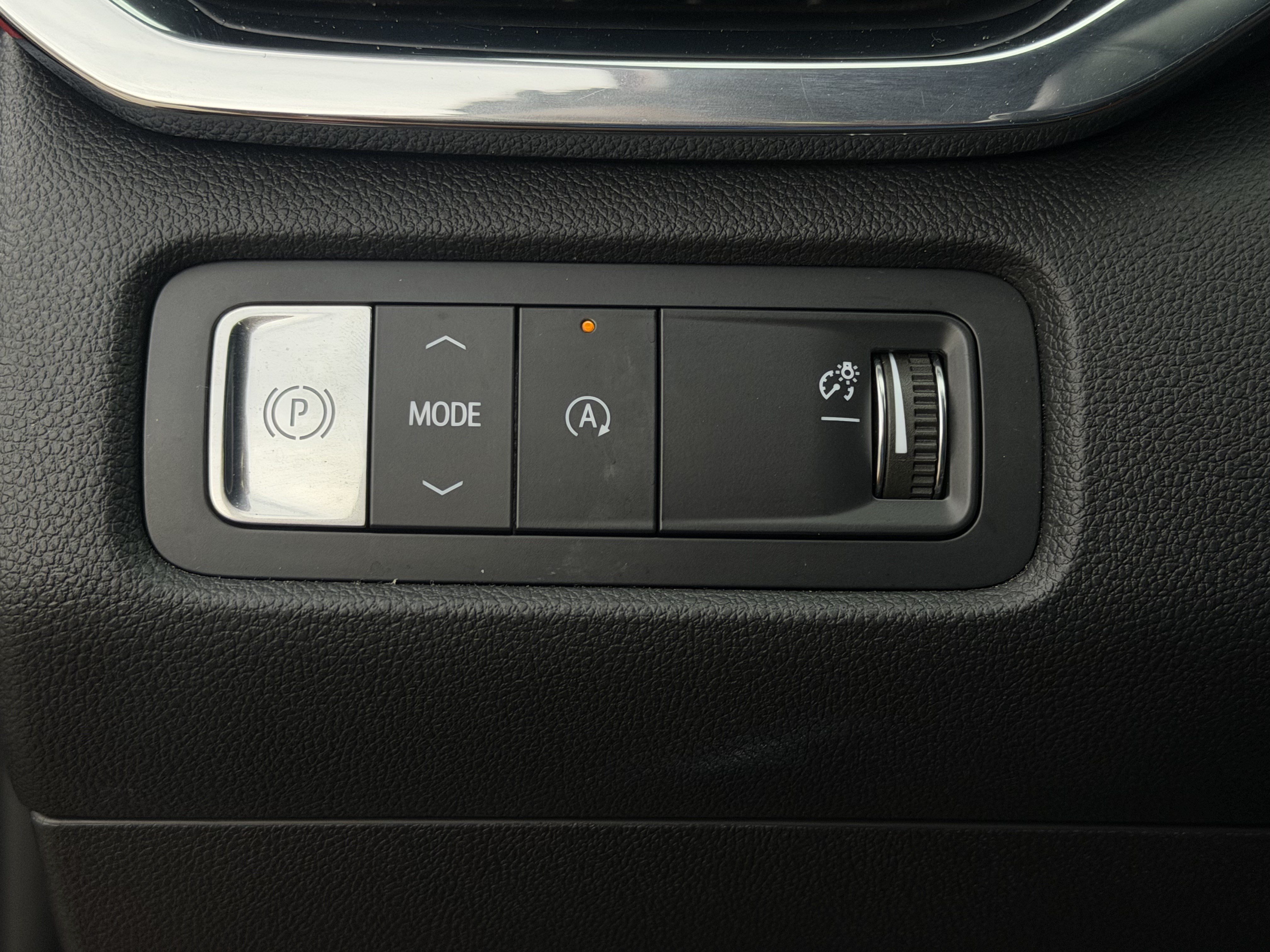 Used 2025 GMC Acadia Elevation w/ Elevation Premium Package FWD image 20