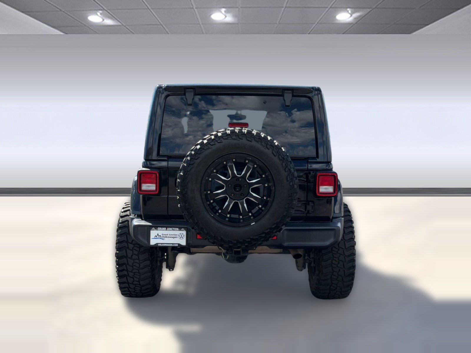 Used 2020 Jeep Wrangler Unlimited Sahara w/ Uconnect 4C Nav & Sound Group AWD/4WD image 10