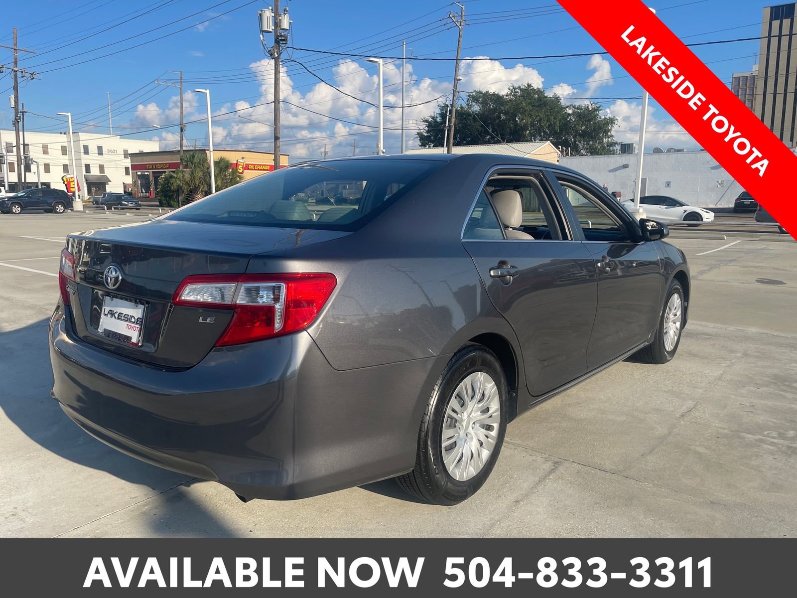 Used 2014 Toyota Camry LE FWD image 5