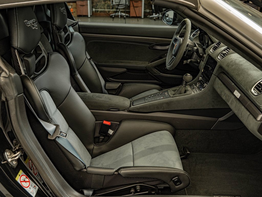 Certified 2025 Porsche 718 Boxster Spyder RS image 58