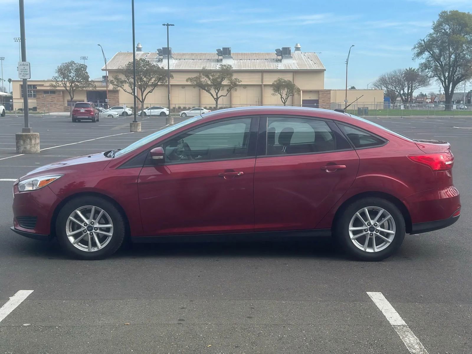 Used 2017 Ford Focus SE image 5