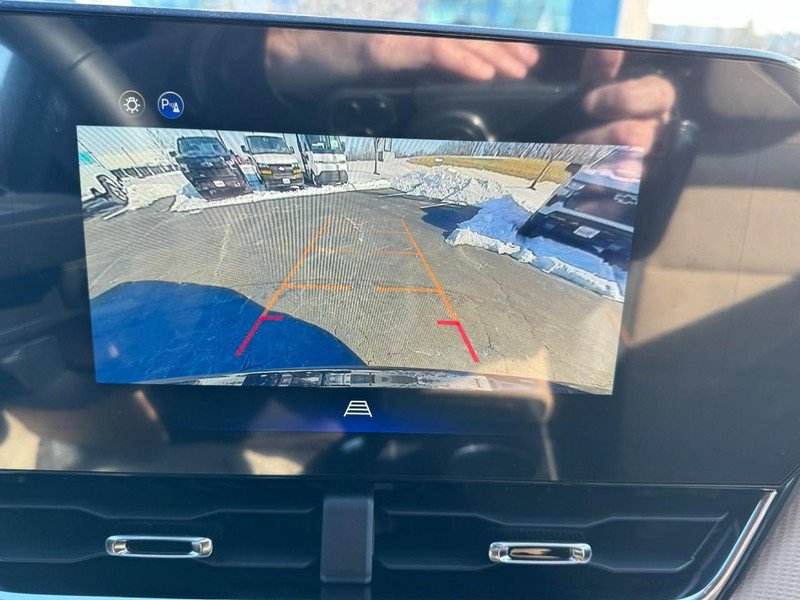 New 2026 Chevrolet Equinox ACTIV FWD image 16
