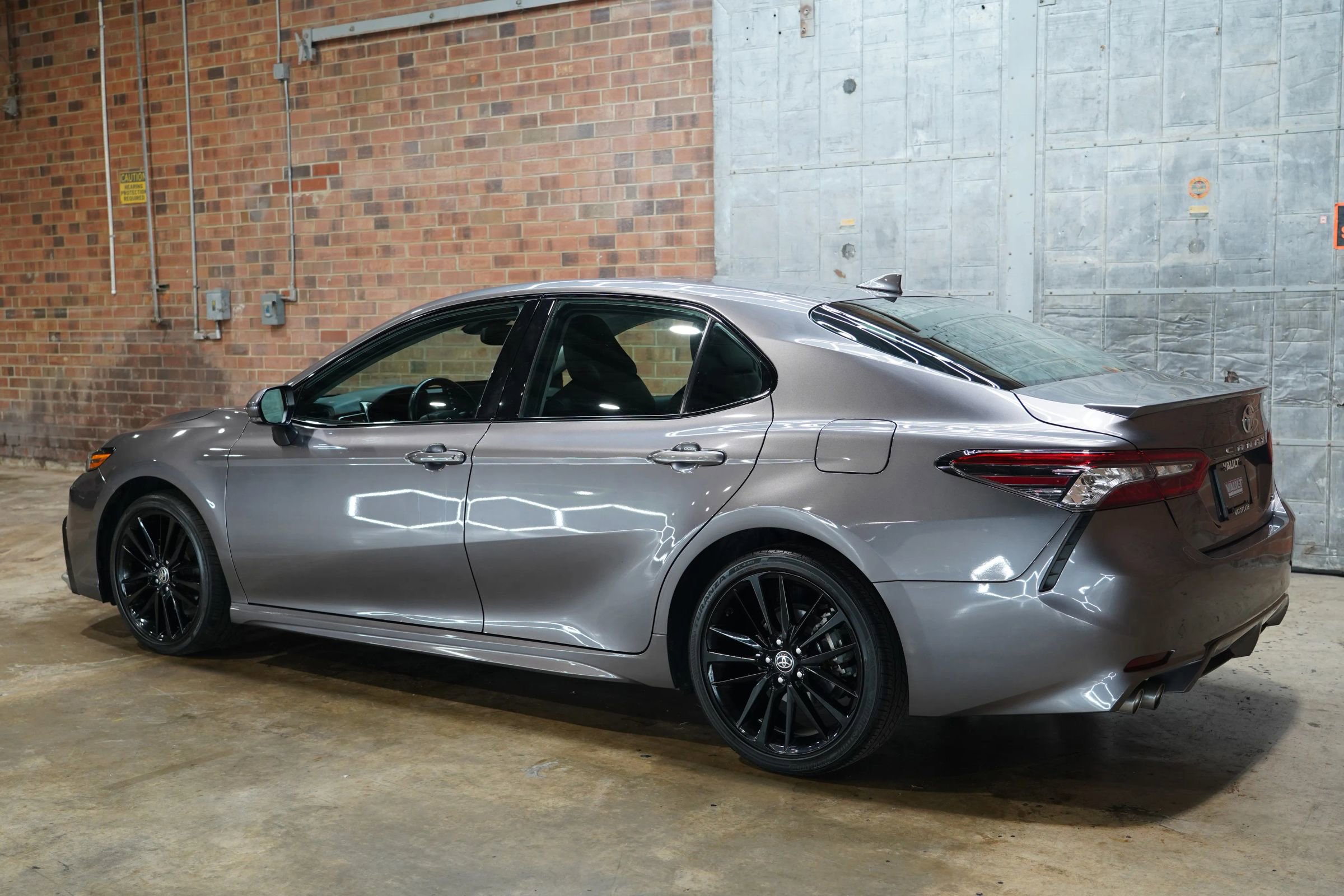 Used 2023 Toyota Camry XSE image 11