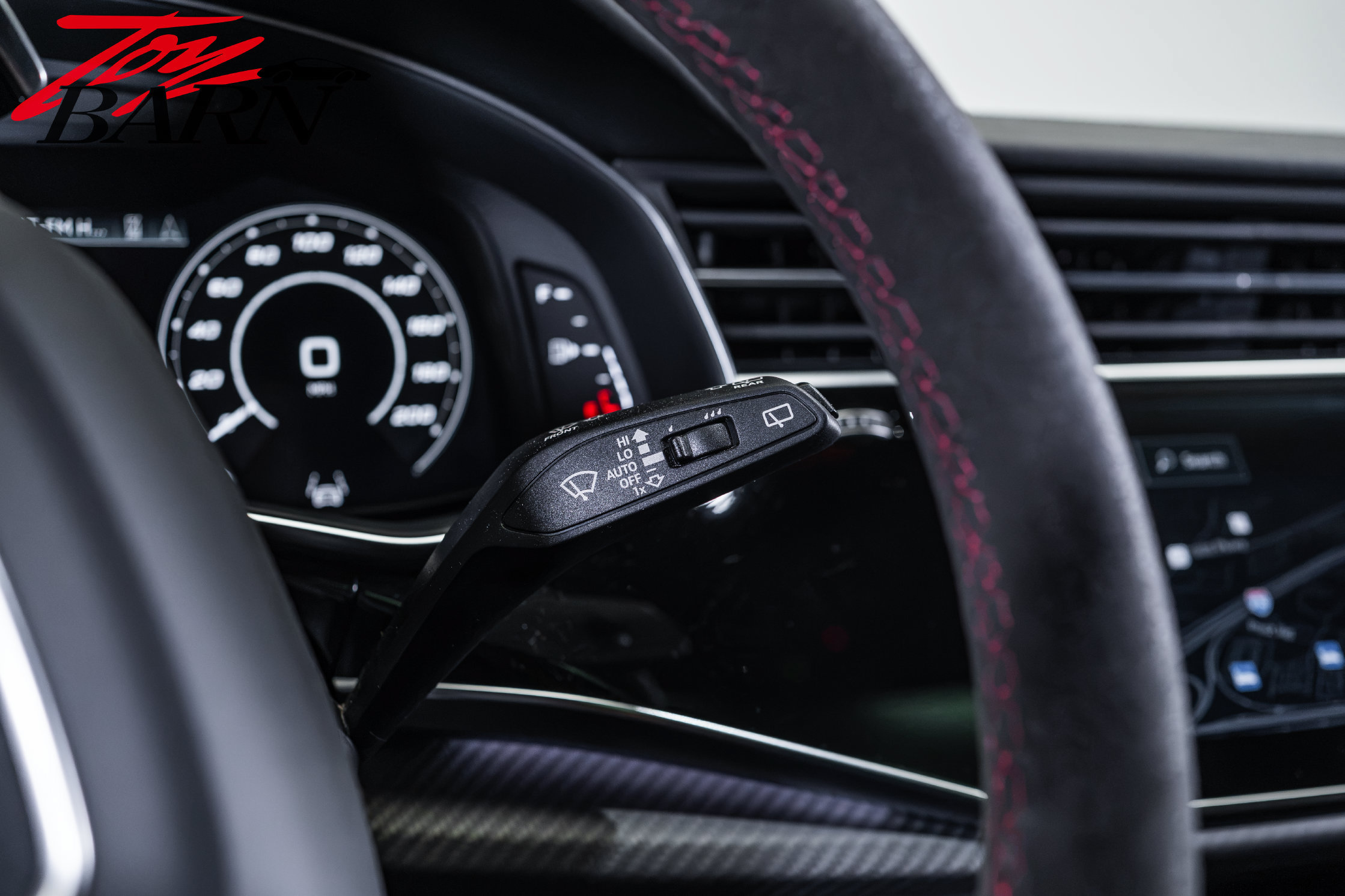 Used 2024 Audi RS Q8 AWD/4WD image 38