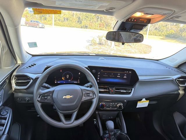 Used 2024 Chevrolet TrailBlazer LT image 12