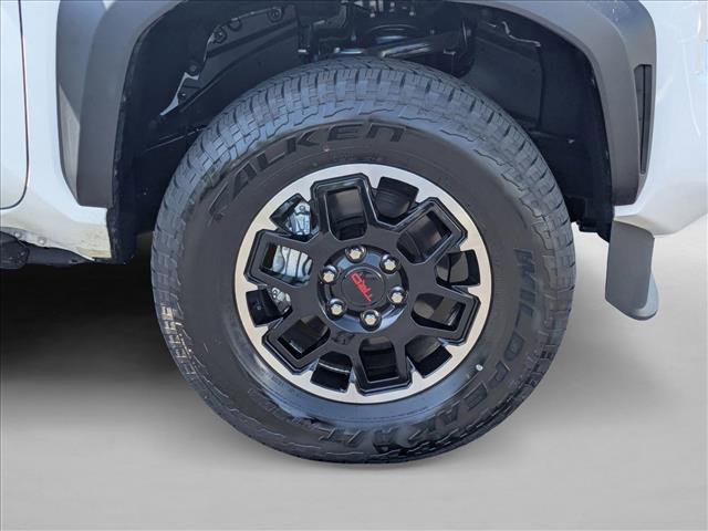 Used 2025 Toyota Tacoma TRD Off-Road image 22