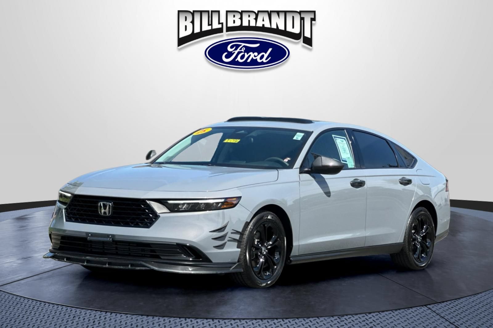 Used 2025 Honda Accord SE image 7