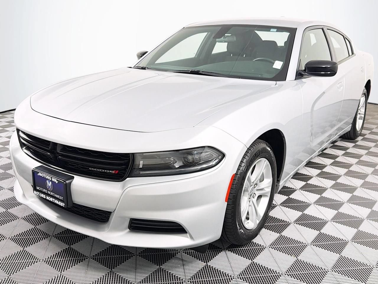 Used 2023 Dodge Charger SXT RWD image 5