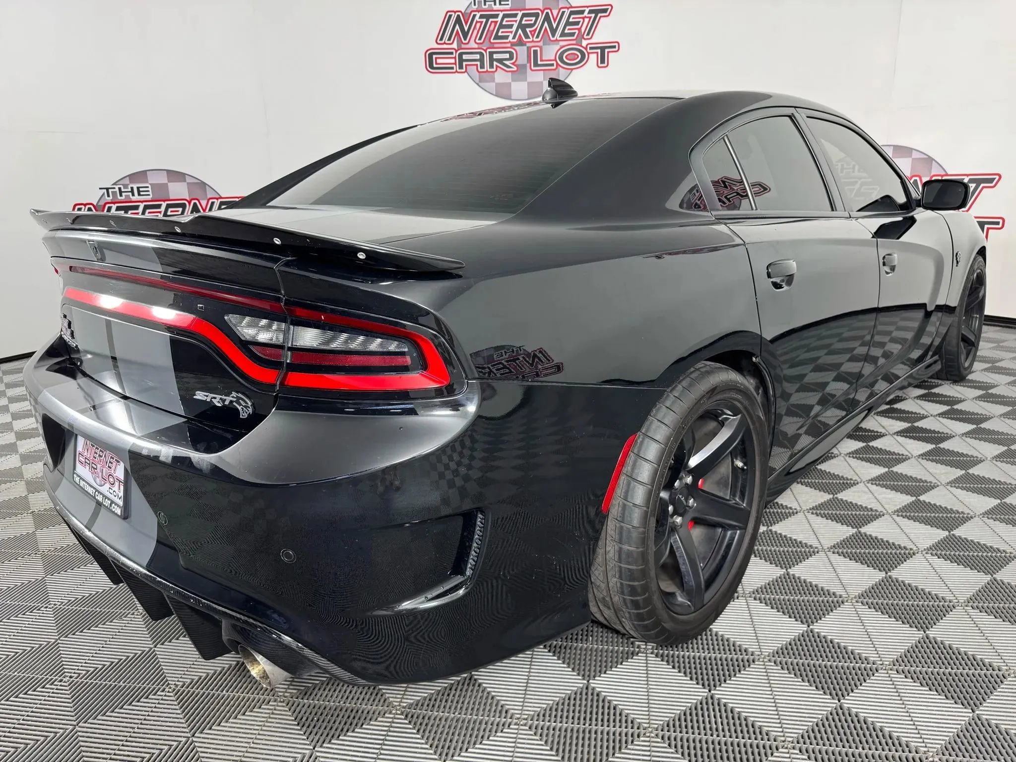 Used 2018 Dodge Charger SRT Hellcat RWD image 28
