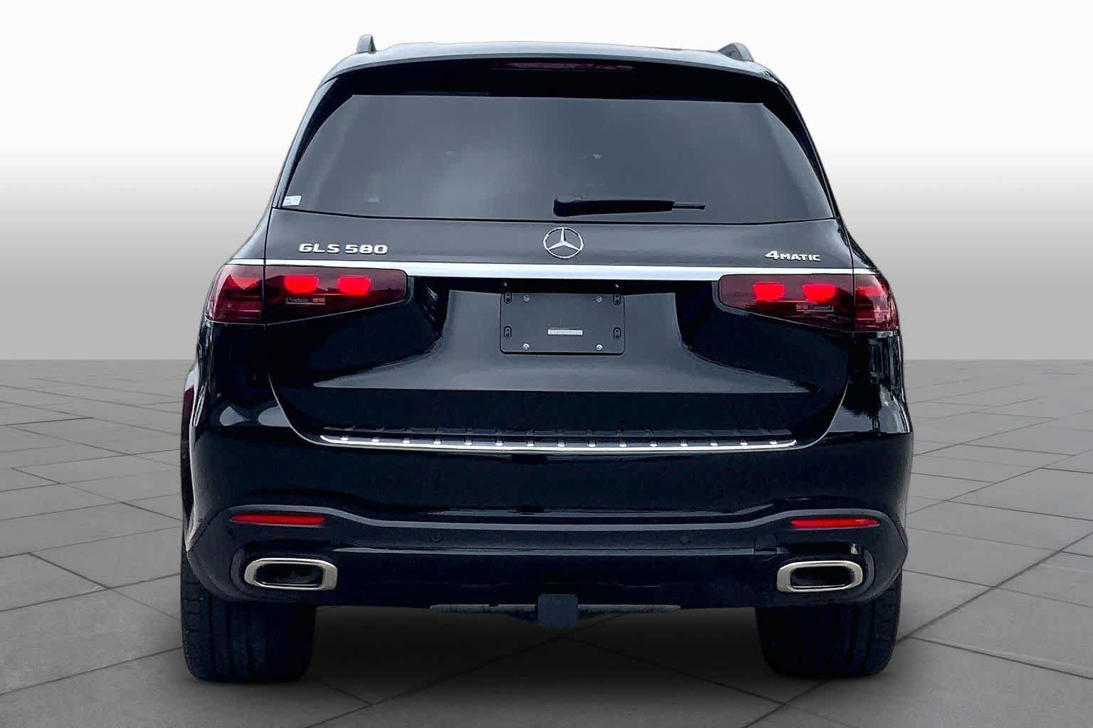 New 2026 Mercedes-Benz GLS 580 4MATIC image 5