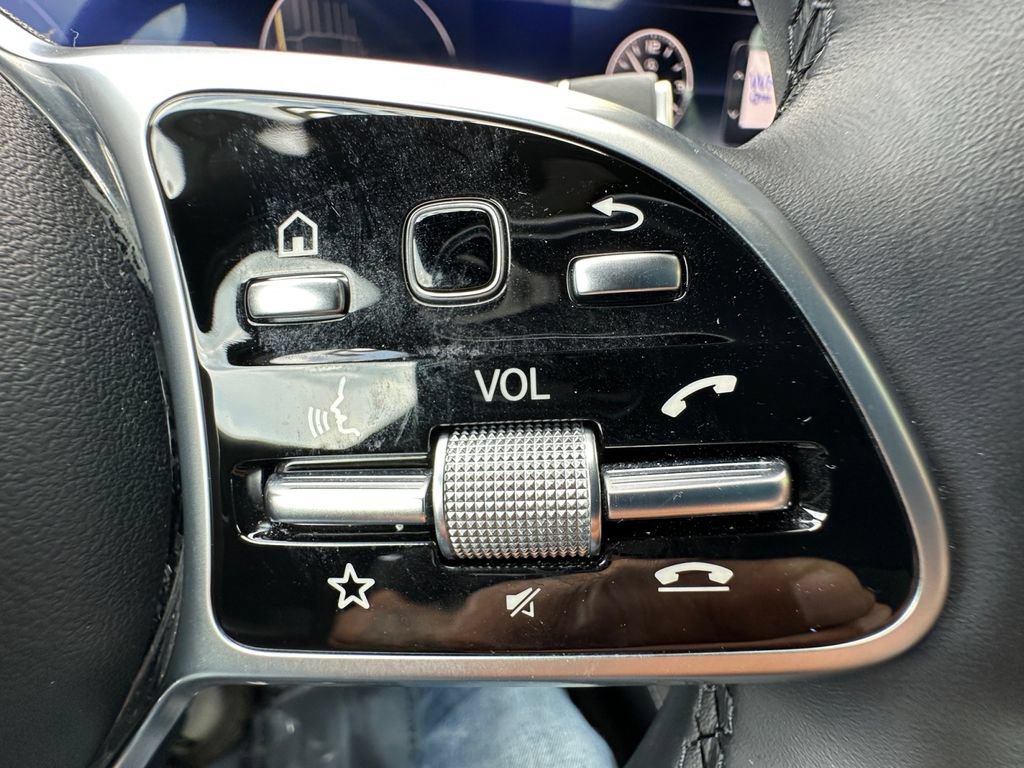 Used 2019 Mercedes-Benz E 300 4MATIC image 30