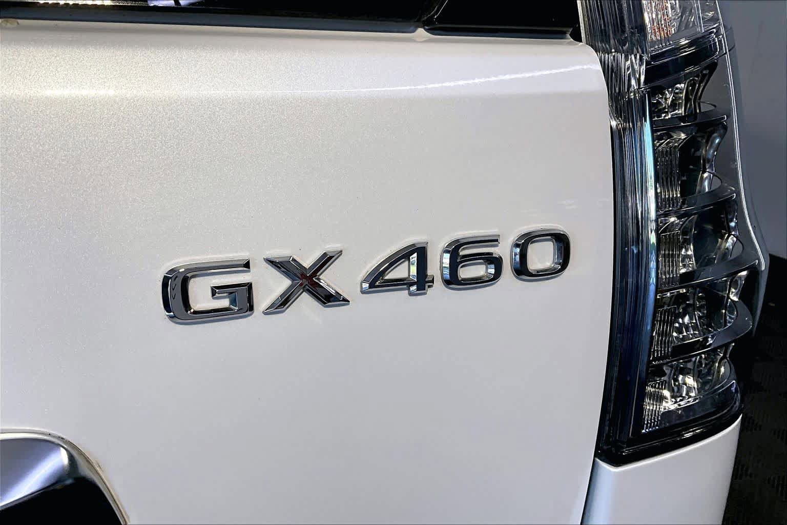 Used 2023 Lexus GX 460 Premium w/ Premium Package AWD/4WD image 10