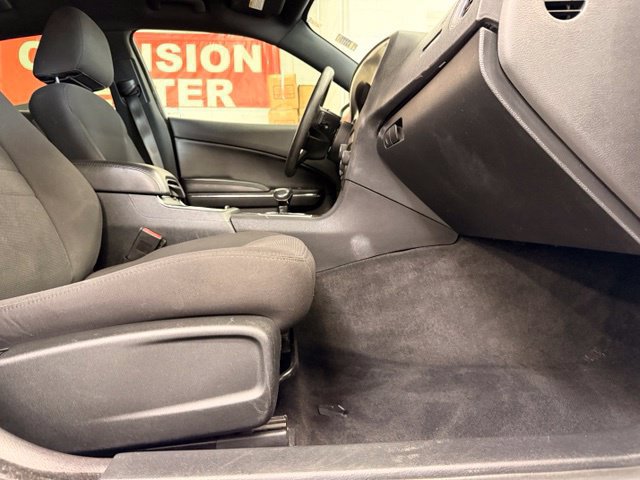 Used 2013 Dodge Charger SE RWD image 24
