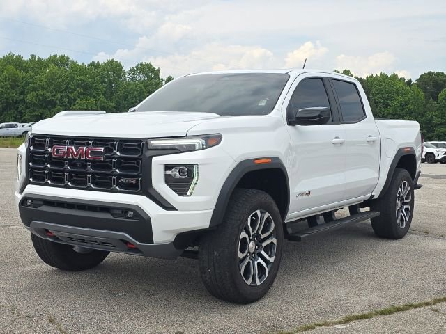 Used 2024 GMC Canyon AT4 w/ AT4 Premium Package AWD/4WD image 1