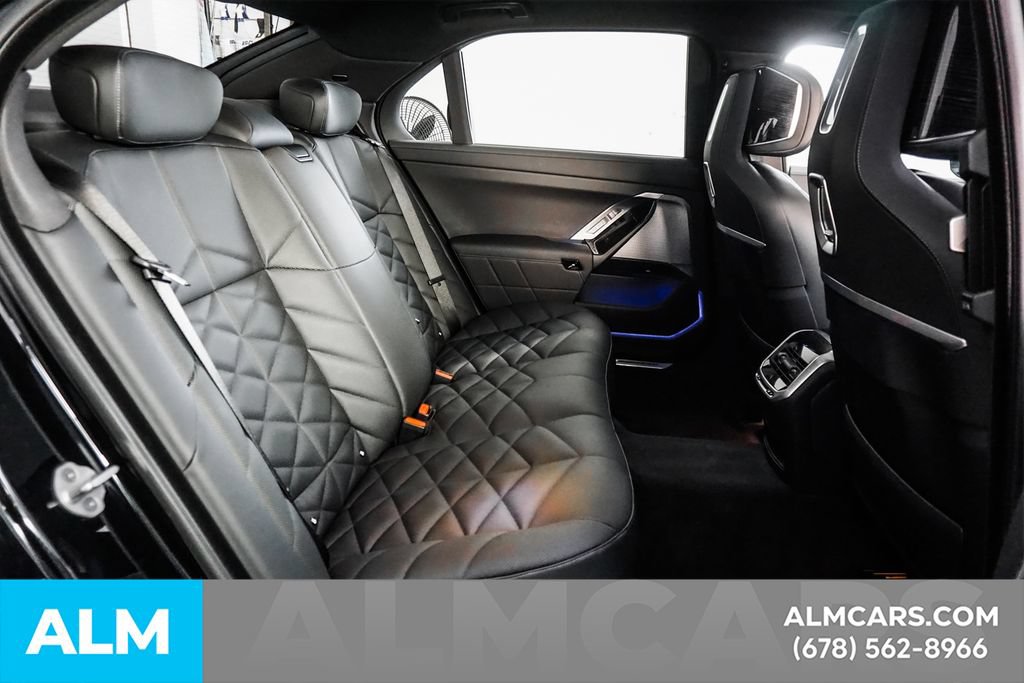 Used 2026 BMW 740i w/ Premium Package RWD image 20