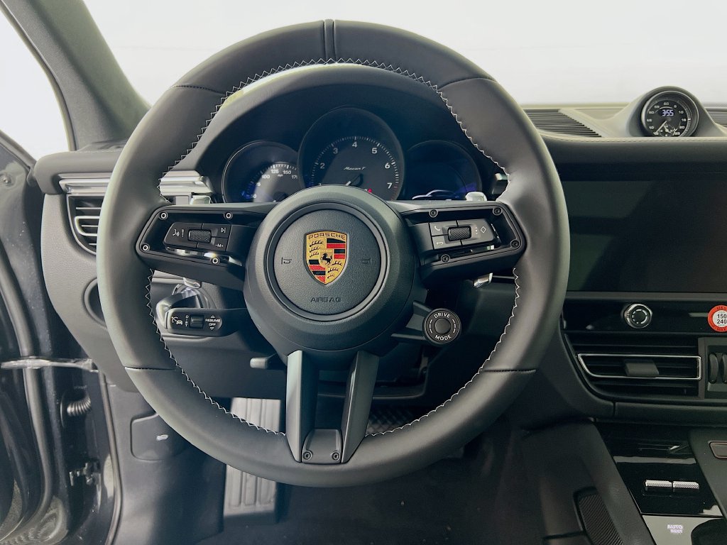 Certified 2026 Porsche Macan Turbo AWD/4WD image 12