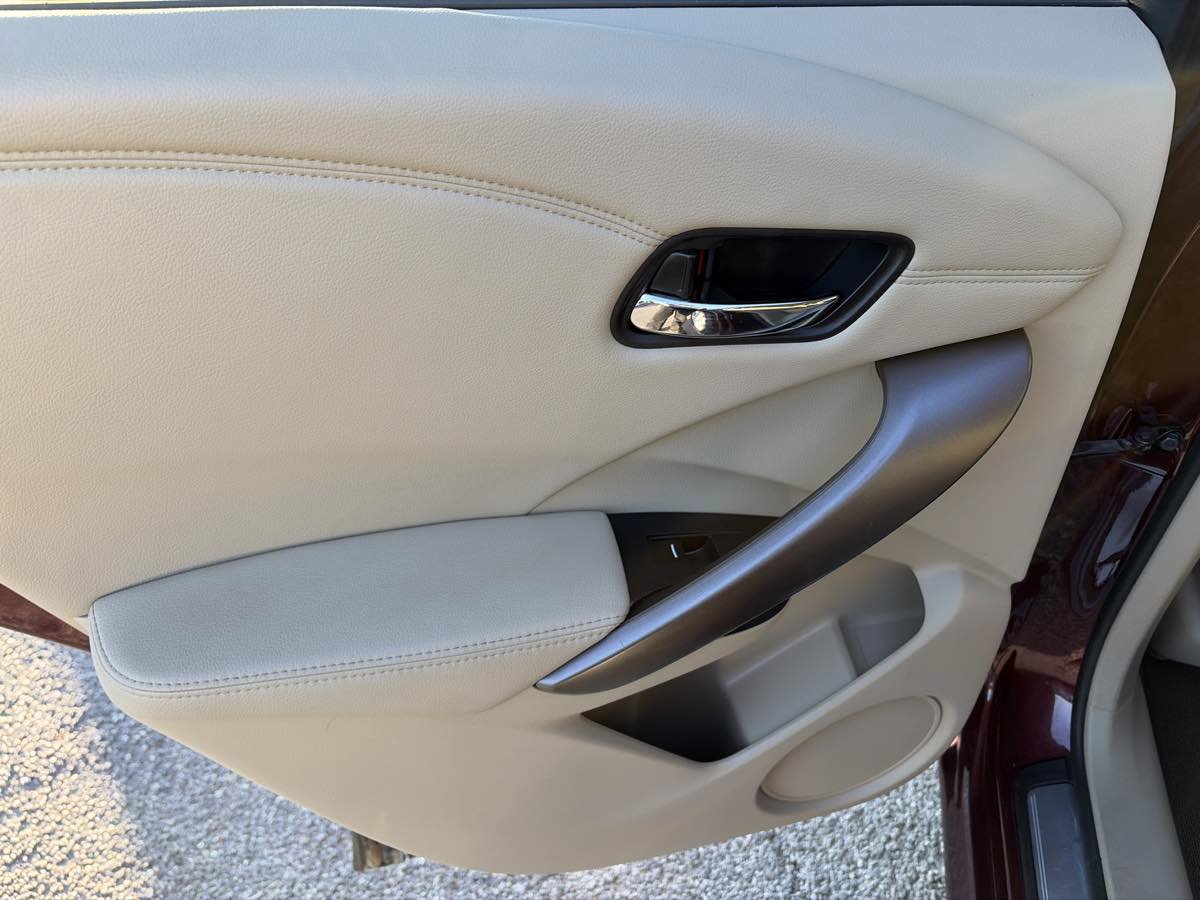 Used 2015 Acura RDX w/ Technology Package FWD image 12