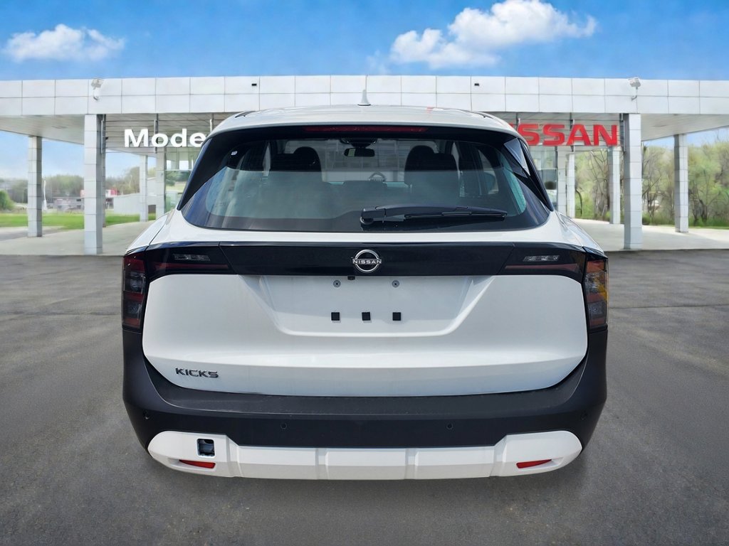 New 2026 Nissan Kicks S FWD image 5