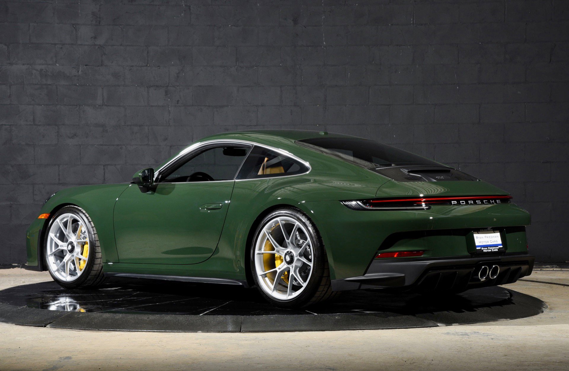 Used 2022 Porsche 911 GT3 RWD image 3