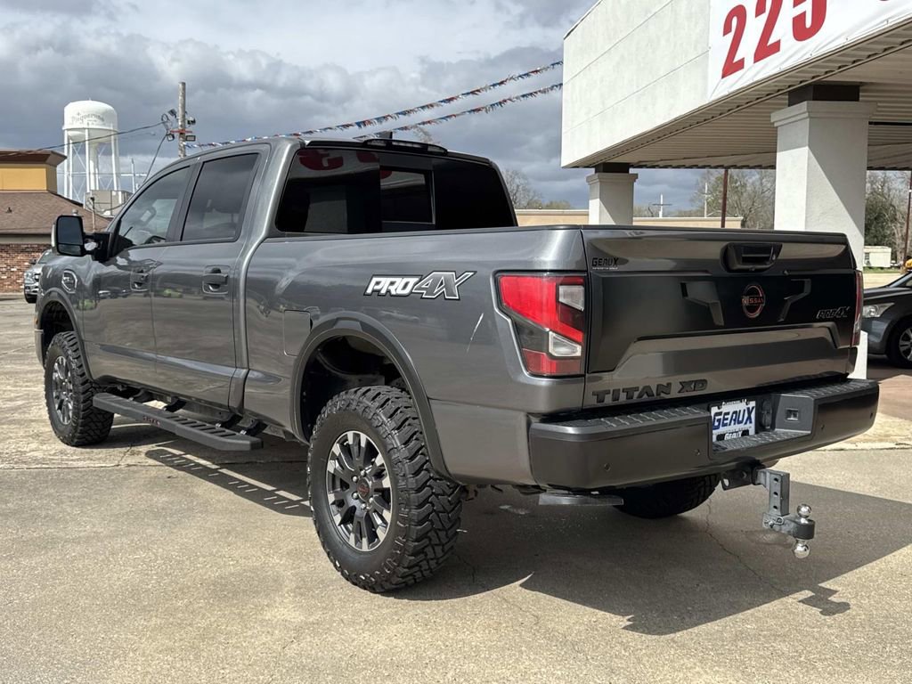 Used 2023 Nissan Titan PRO-4X image 9