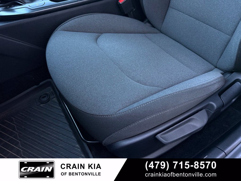 Certified 2025 Kia K4 FWD image 24