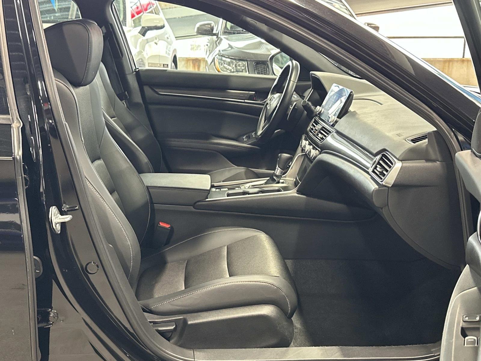 Used 2022 Honda Accord Sport image 13