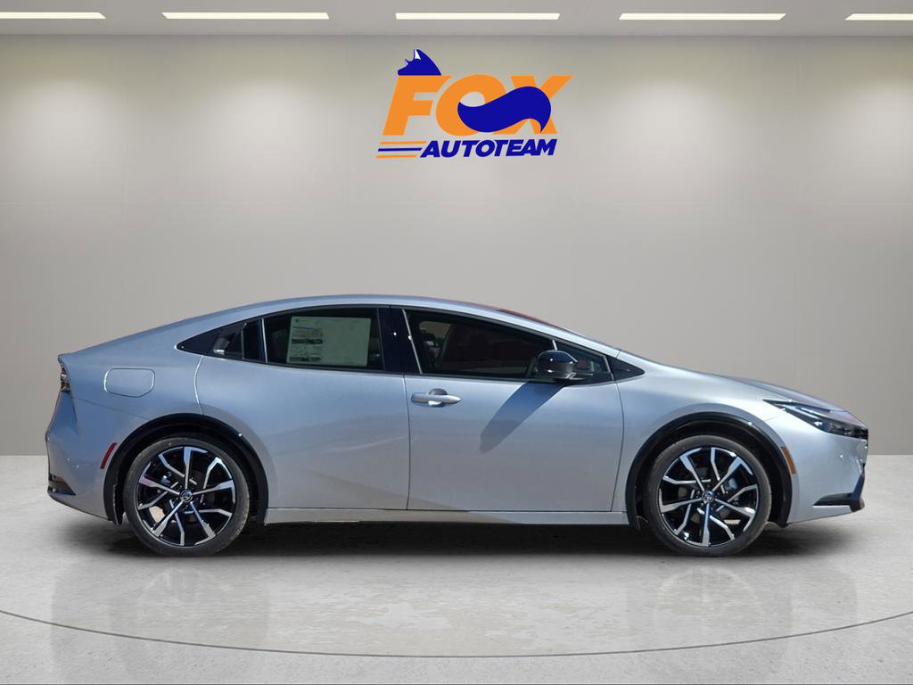 New 2026 Toyota Prius Plug-In Hybrid image 5