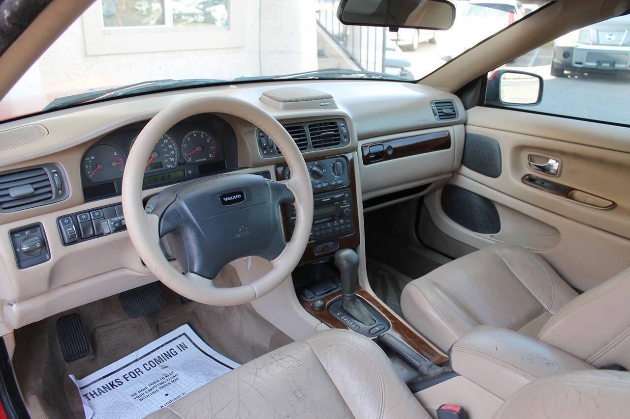 Used 2000 Volvo C70 LT FWD image 16