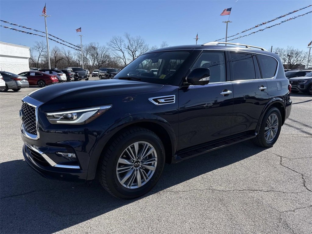 Used 2024 INFINITI QX80 Luxe image 2