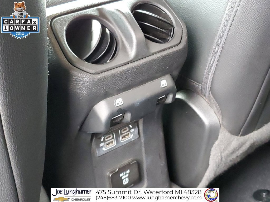 Used 2022 Jeep Wrangler Unlimited Sahara w/ LED Lighting Group AWD/4WD image 23