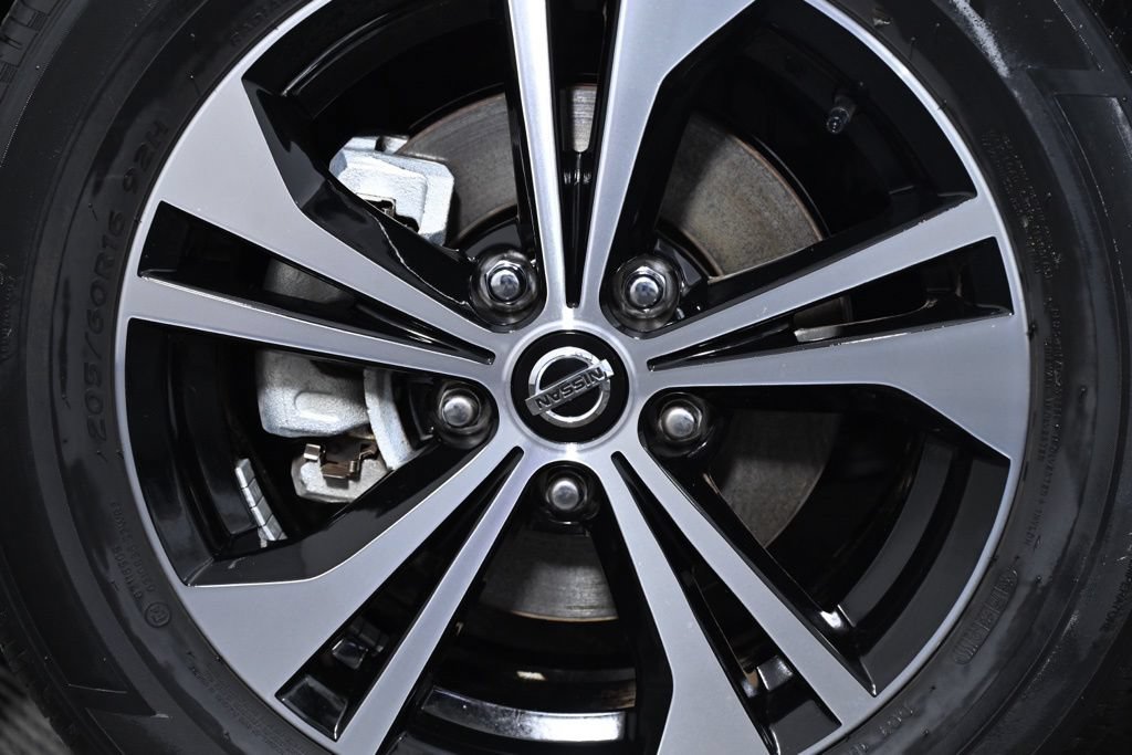 Certified 2023 Nissan Sentra SV FWD image 36