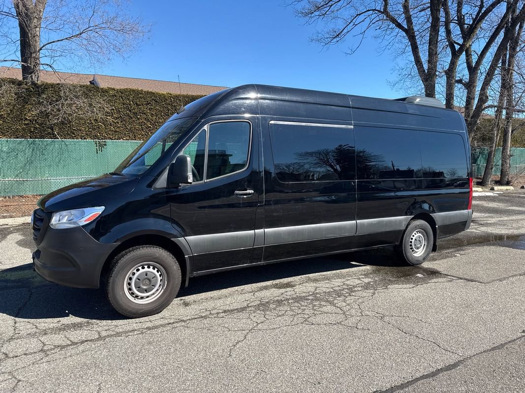 Used 2019 Mercedes-Benz Sprinter 2500 w/ Driver Convenience Package image 3