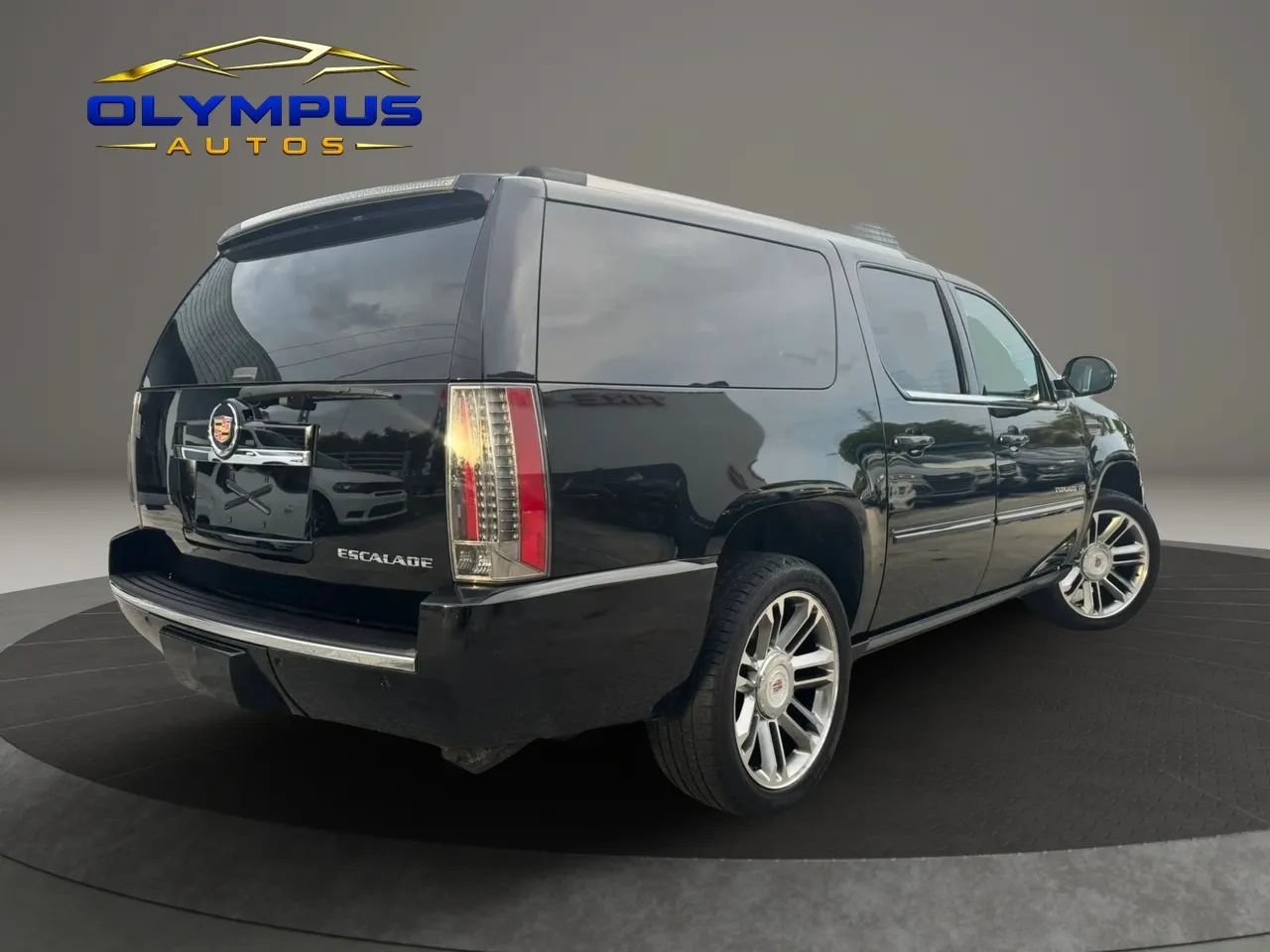 Used 2013 Cadillac Escalade ESV Premium AWD/4WD image 9