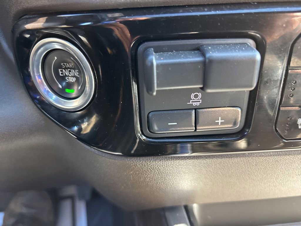Certified 2023 Chevrolet Silverado 1500 LTZ w/ LTZ Premium Package AWD/4WD image 35