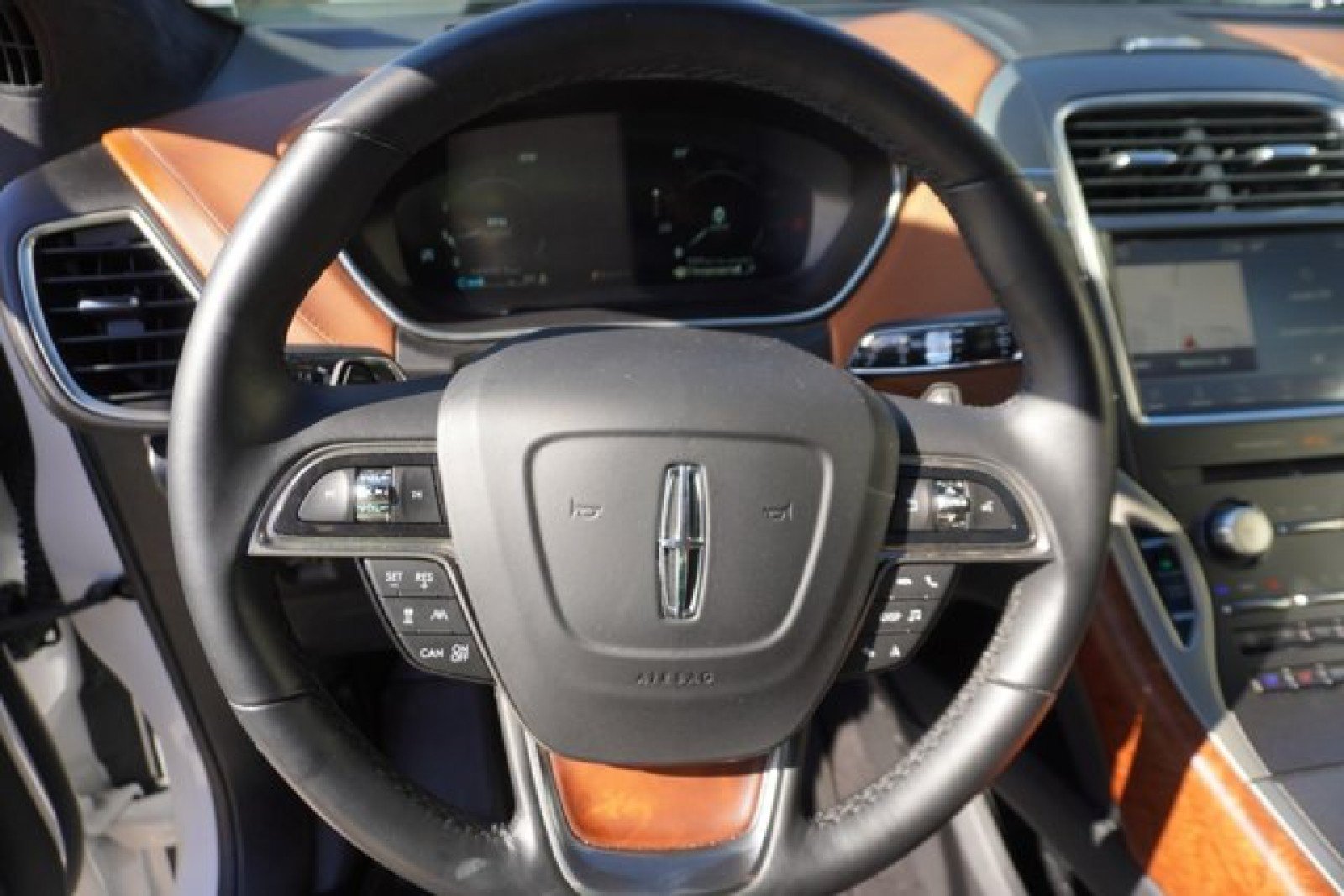 Used 2019 Lincoln Nautilus Black Label AWD/4WD image 25