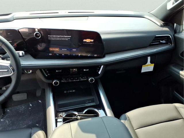 New 2026 Chevrolet Suburban LT w/ Comfort Package AWD/4WD image 14